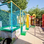 Family Kids Village Riva Dei Pini Campsite *