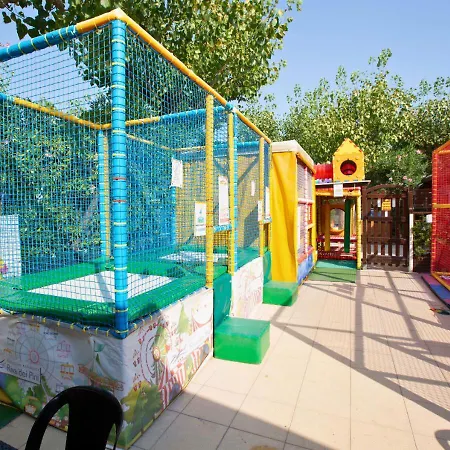 Family Kids Village Riva Dei Pini Campsite *