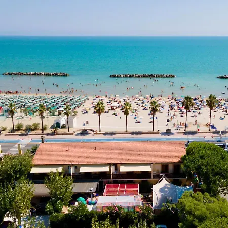 Family Kids Village Riva Dei Pini *