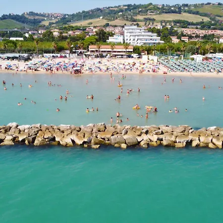 Family Kids Village Riva Dei Pini Campsite