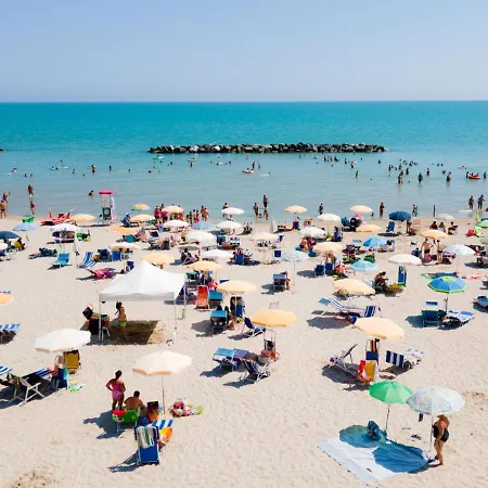 Family Kids Village Riva Dei Pini Campingplads *